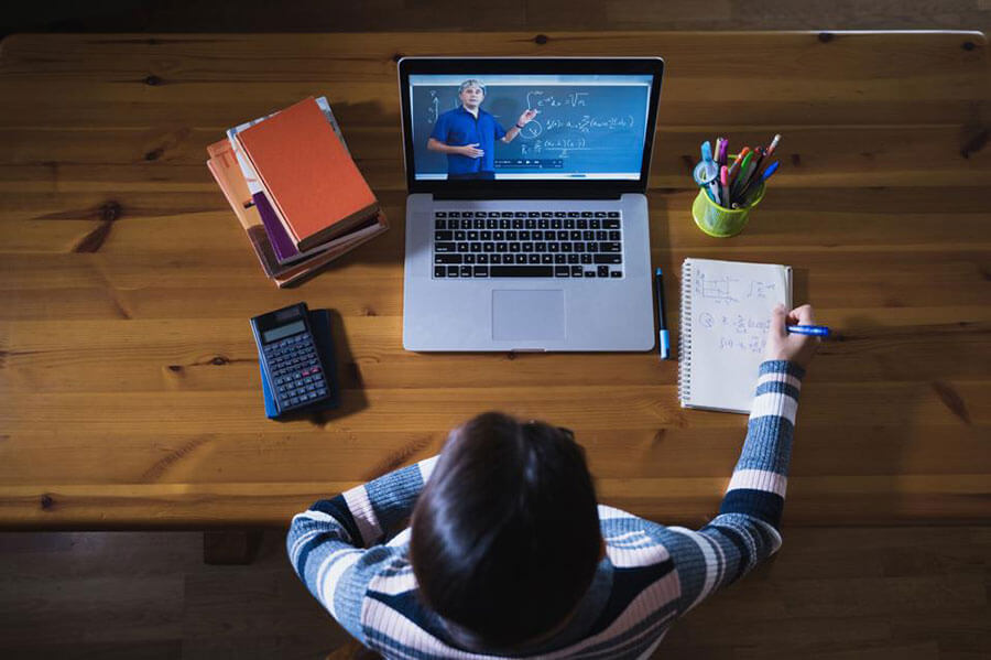 Học online tại nhà không cần phải giỏi công nghệ