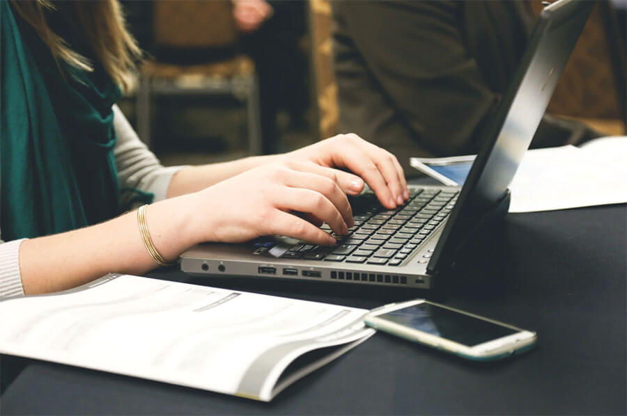 Học online và truyền thống đâu là sự lựa chọn phù hợp và tối ưu nhất?